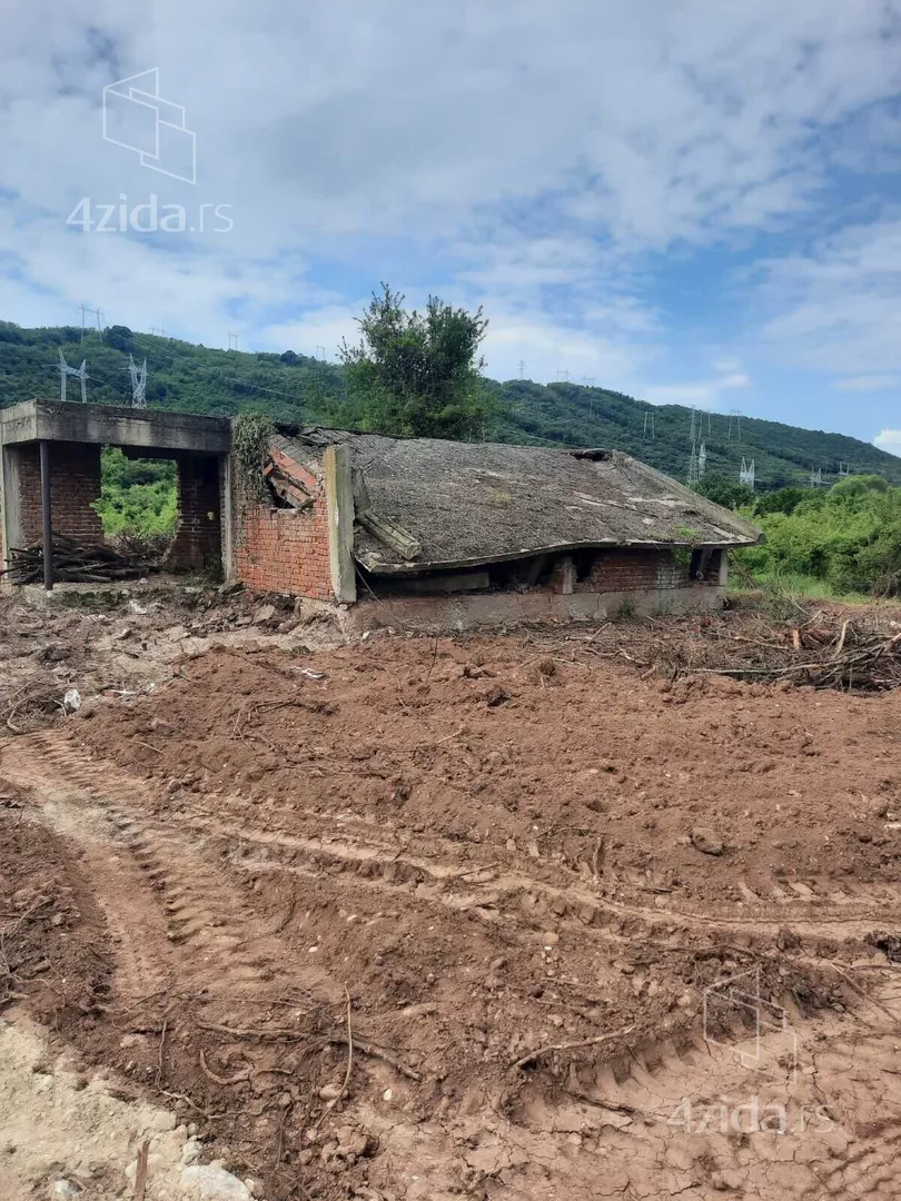 Građevinsko zemljište | 4zida