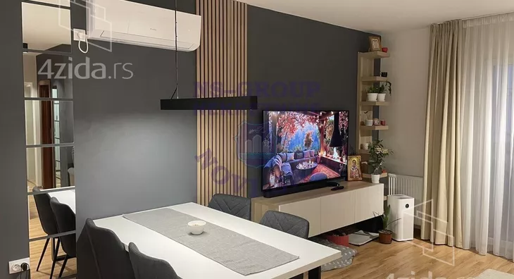 Troiposoban stan | 4zida