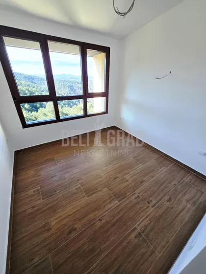 Belog narcisa | 4zida.rs