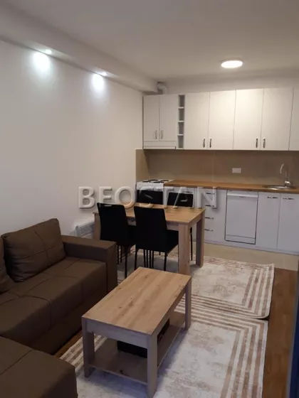 Vojvođanska | 4zida.rs