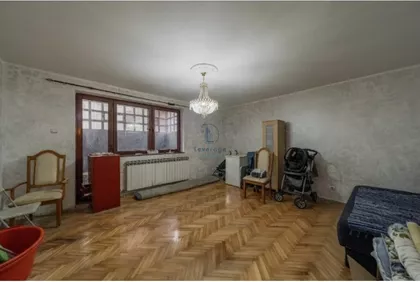 Učiteljska | 4zida.rs