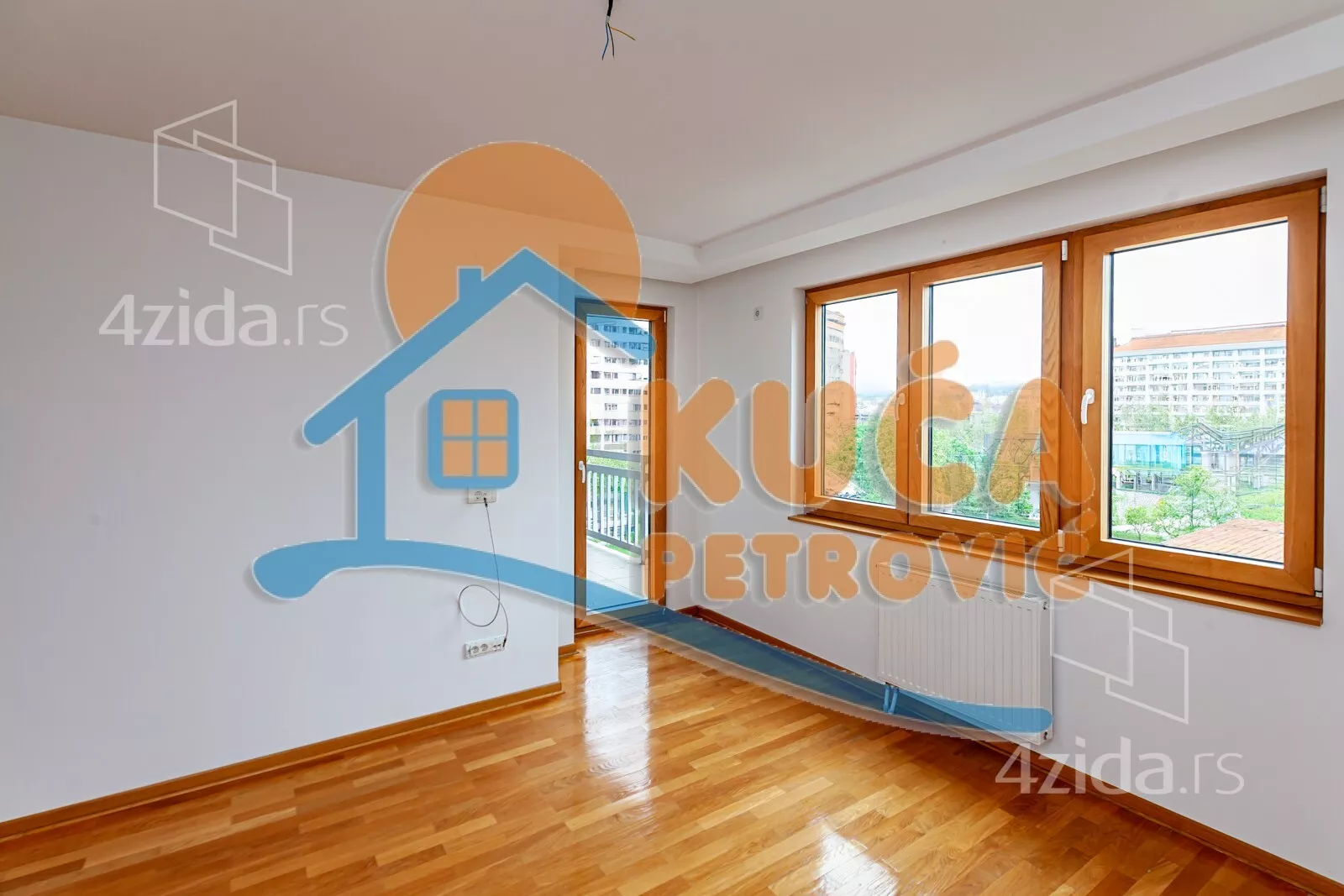 Četvorosoban stan | 4zida