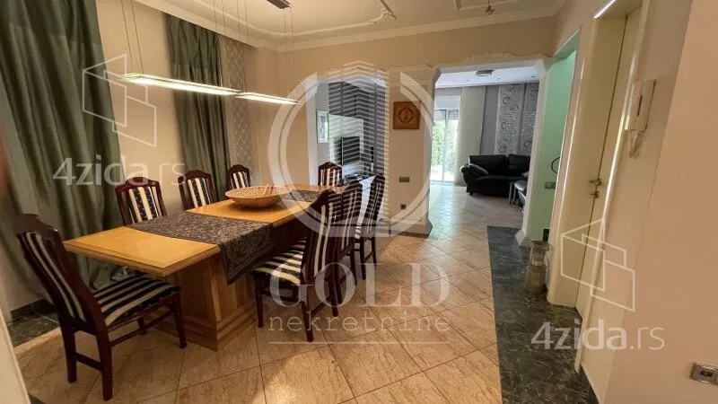 4-etažna kuća | 4zida