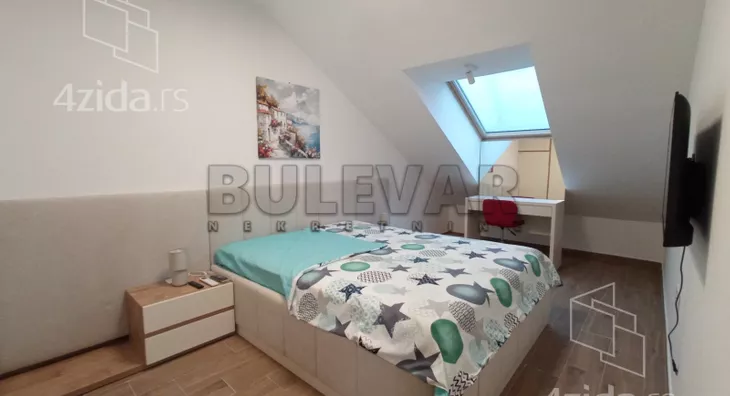 Troiposoban stan | 4zida