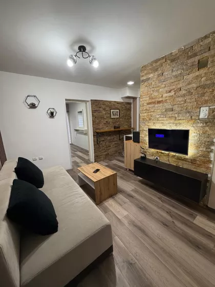 Ruže Jovanović 50 | 4zida.rs