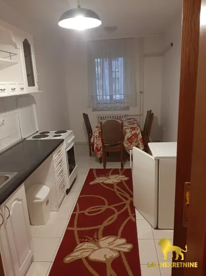 RUMENAČKA | 4zida.rs