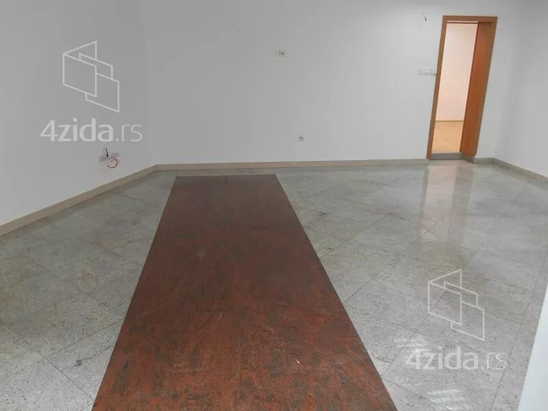 Lokal | 4zida