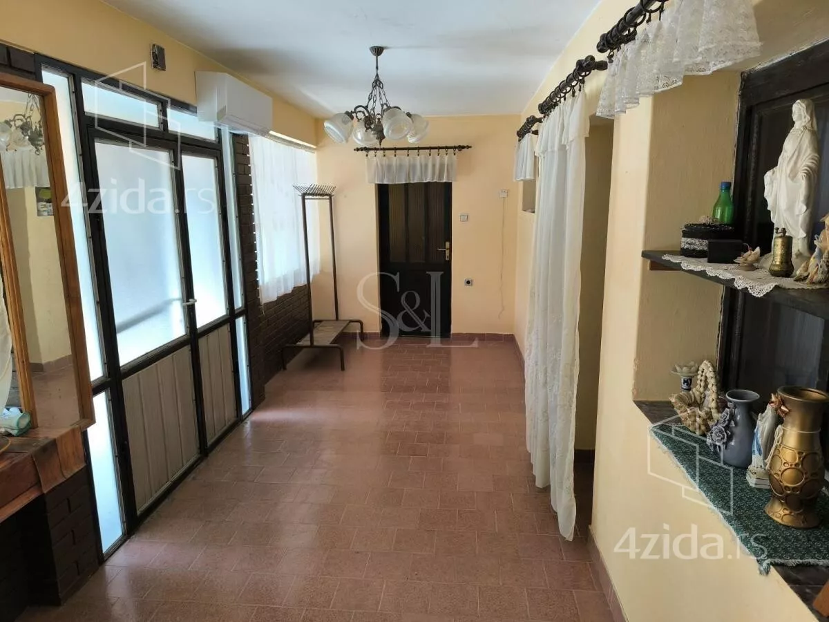 Kuća | 4zida