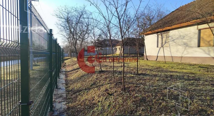 Plac | 4zida