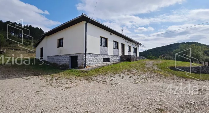Poslovni prostor | 4zida