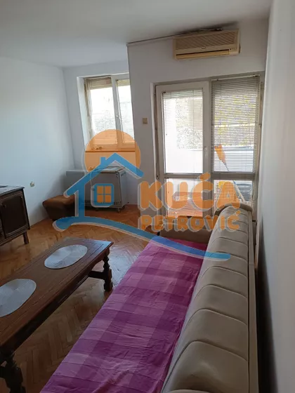 Rentgenova | 4zida.rs