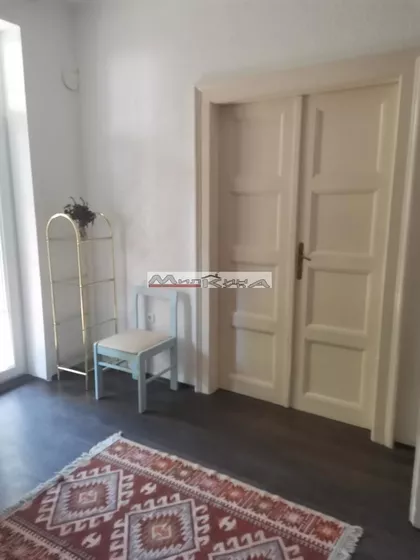Skupština | 4zida.rs