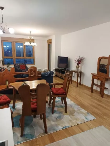 Tadije Sondermajera | 4zida.rs