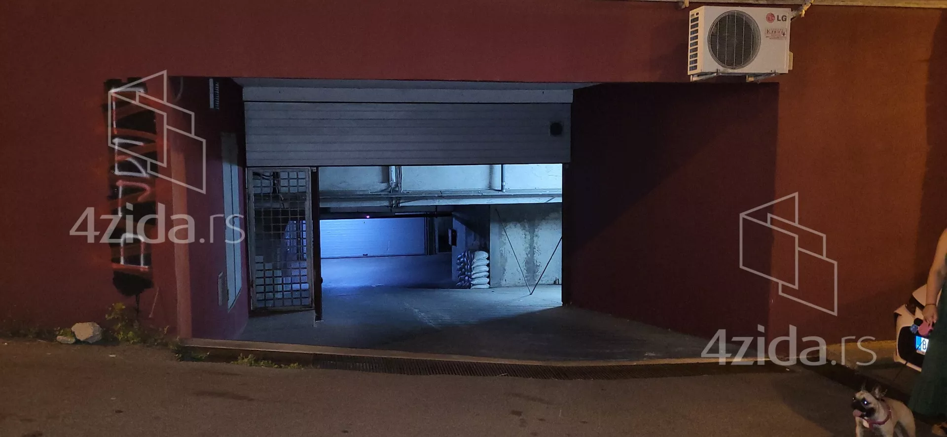 Garaža | 4zida