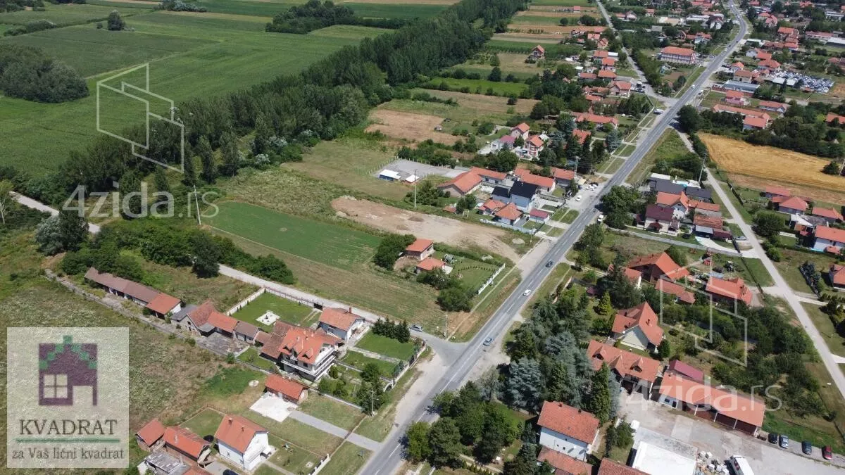 Plac | 4zida