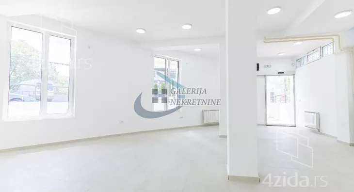 Lokal | 4zida
