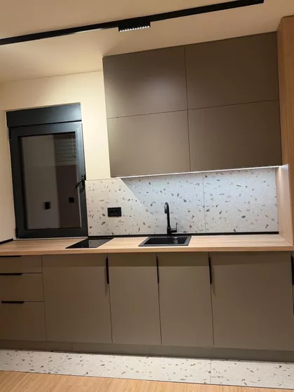 Crveni Krst Vračar | 4zida.rs