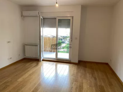 Šumadijska | 4zida.rs