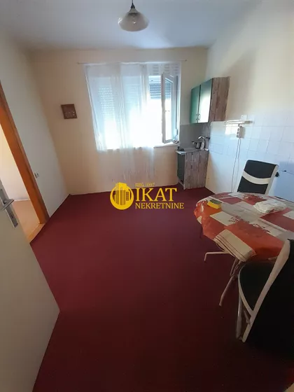 Karađorđeva | 4zida.rs