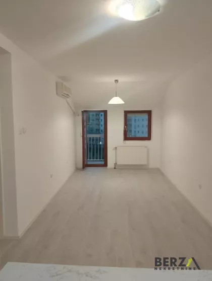 Železnička stanica | 4zida.rs