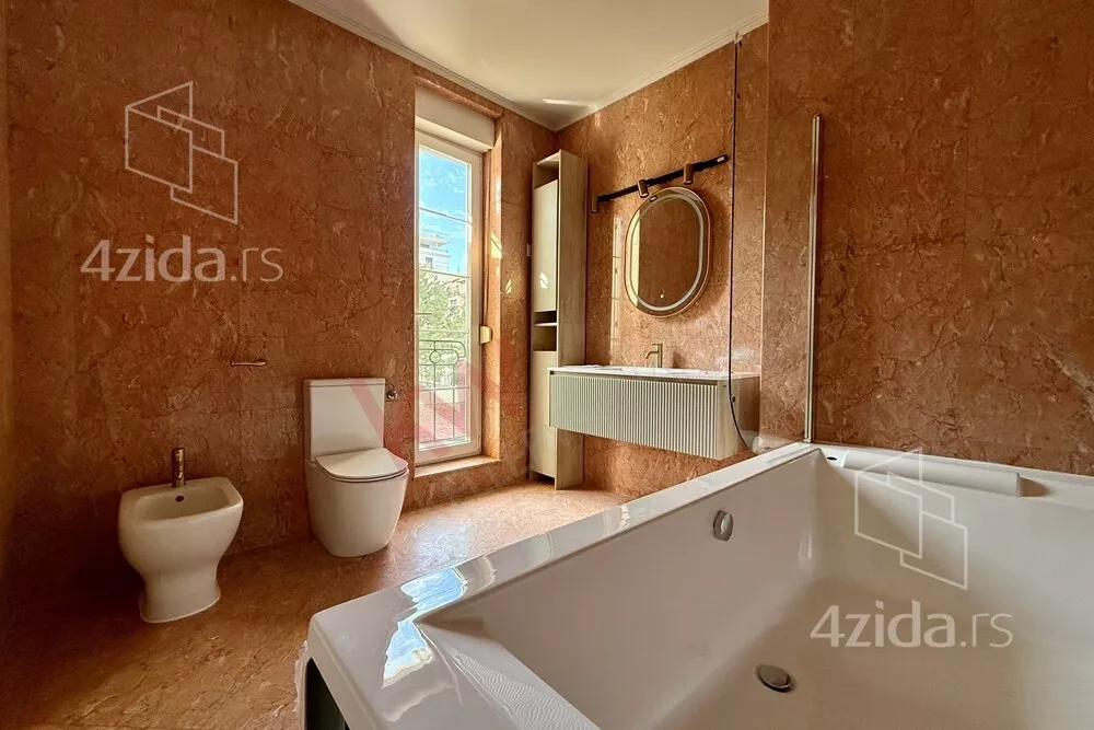 4-etažna kuća | 4zida