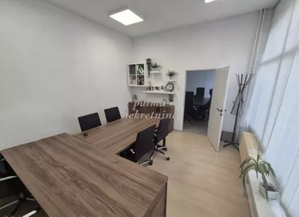 Centar preko Lepenice | 4zida.rs