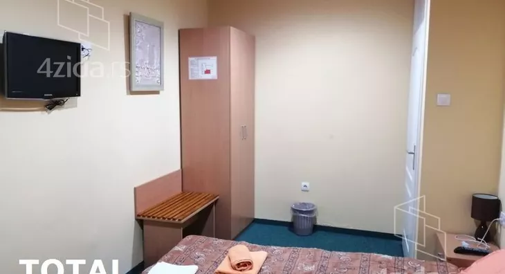 Četvoroiposoban stan | 4zida
