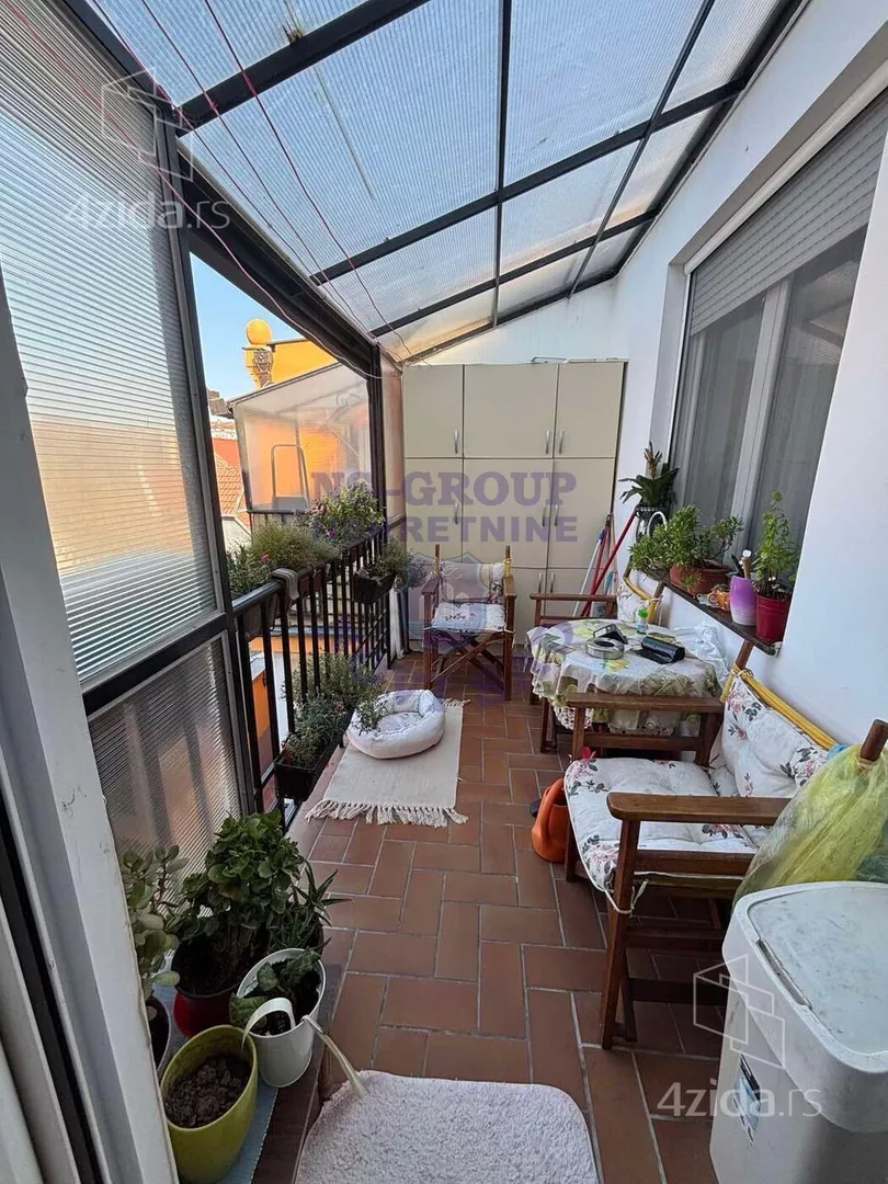 Petosoban stan | 4zida