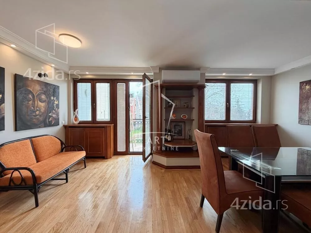 Petosoban stan | 4zida