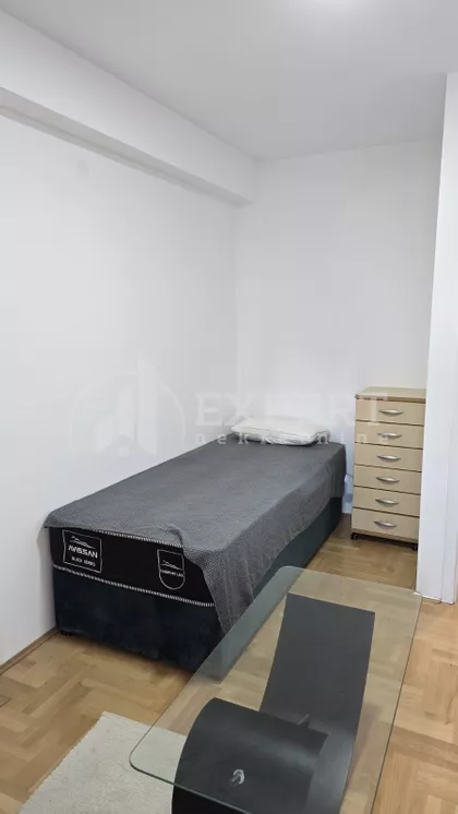 Cara Dušana | 4zida.rs