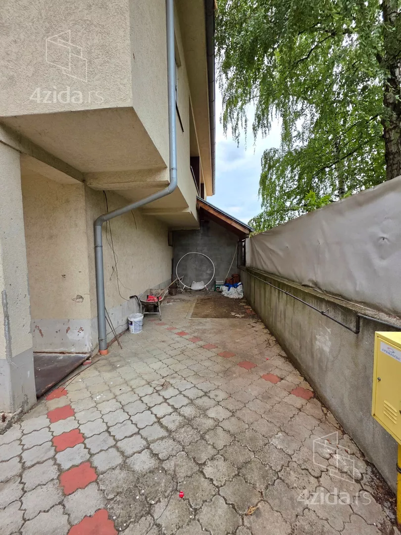 3-etažna kuća | 4zida