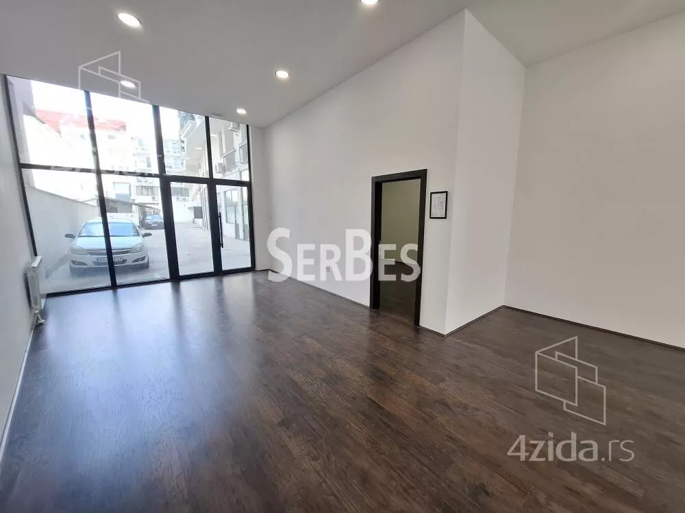 Poslovni prostor | 4zida