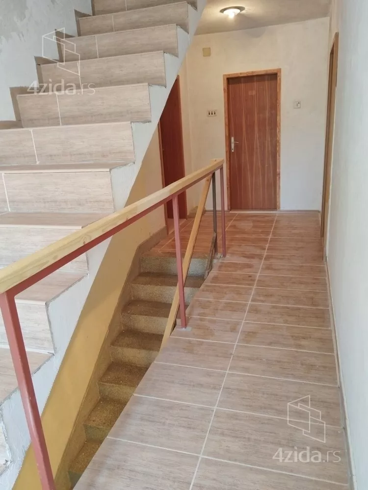 3-etažna kuća | 4zida