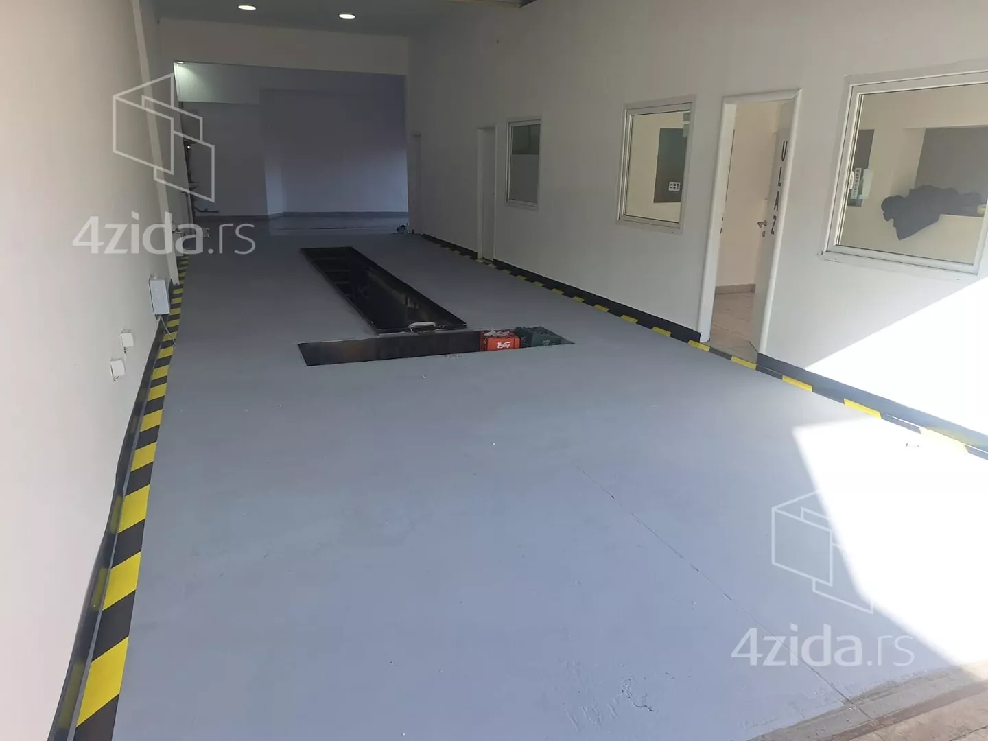 Poslovni prostor | 4zida