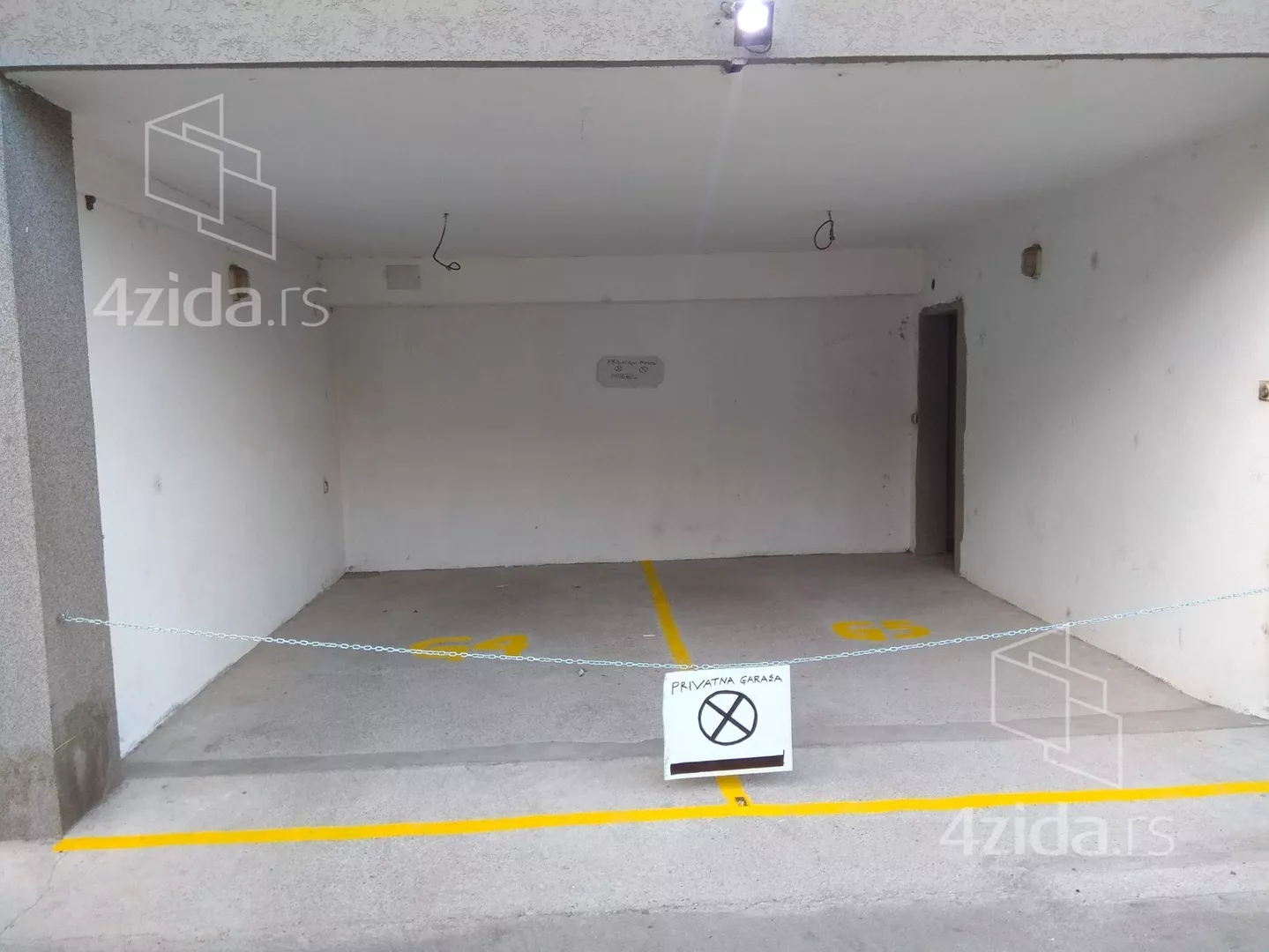 Garaža | 4zida