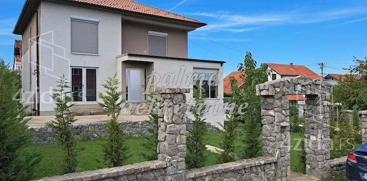 Kuća | 4zida
