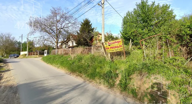 Plac | 4zida