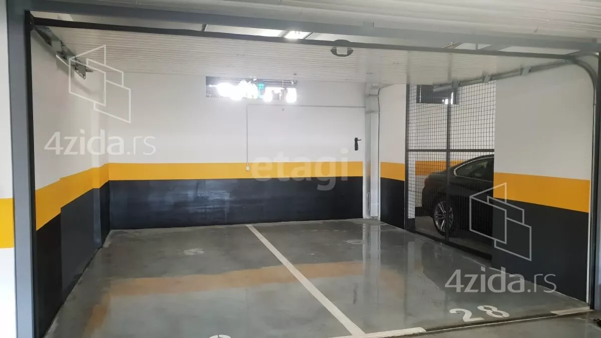 Petosoban stan | 4zida