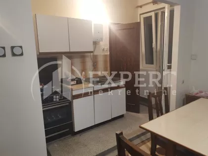 Rentgenova | 4zida.rs