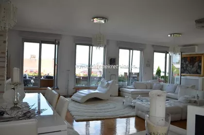 Hram Svetog Save | 4zida.rs