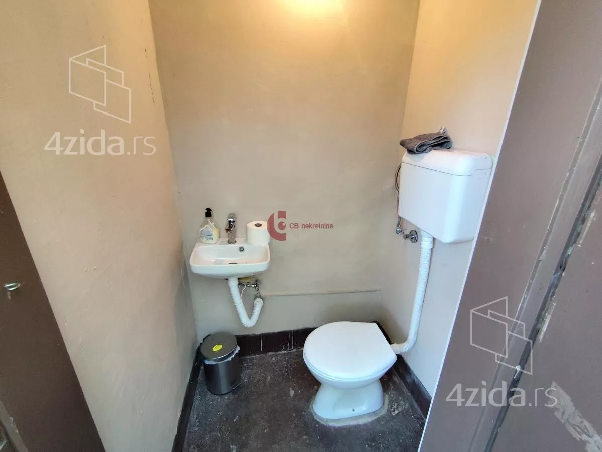 Plac | 4zida