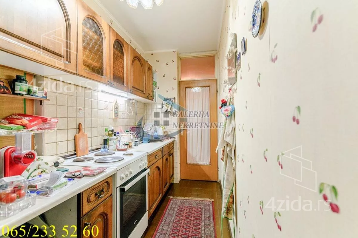 Troiposoban stan | 4zida