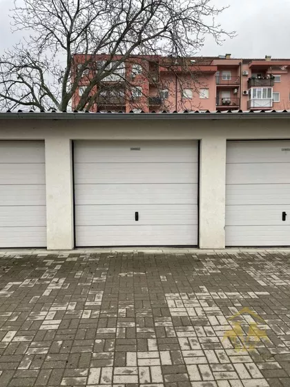 Petrovaradin | 4zida.rs