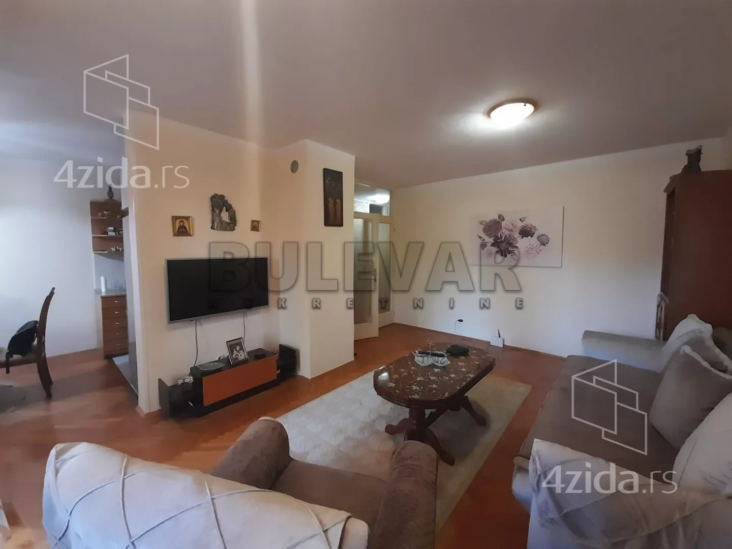 Troiposoban stan | 4zida