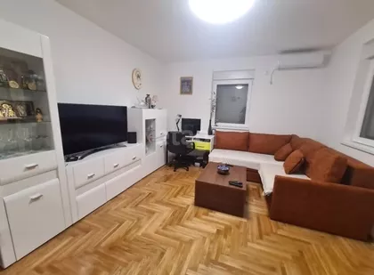 Univerzijade | 4zida.rs