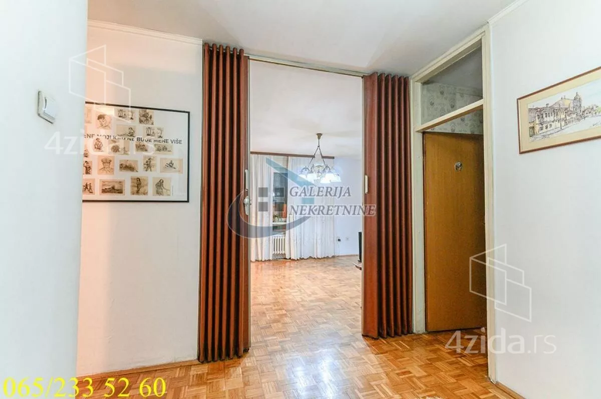 Troiposoban stan | 4zida