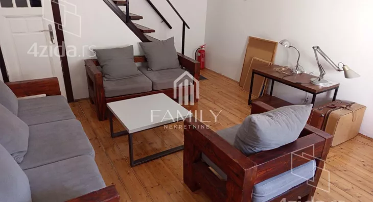 Četvoroiposoban stan | 4zida