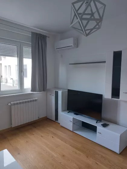 Braće Radića 43 | 4zida.rs