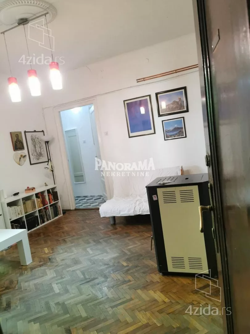 Četvoroiposoban stan | 4zida