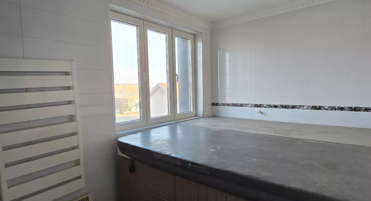 Šestosoban stan | 4zida